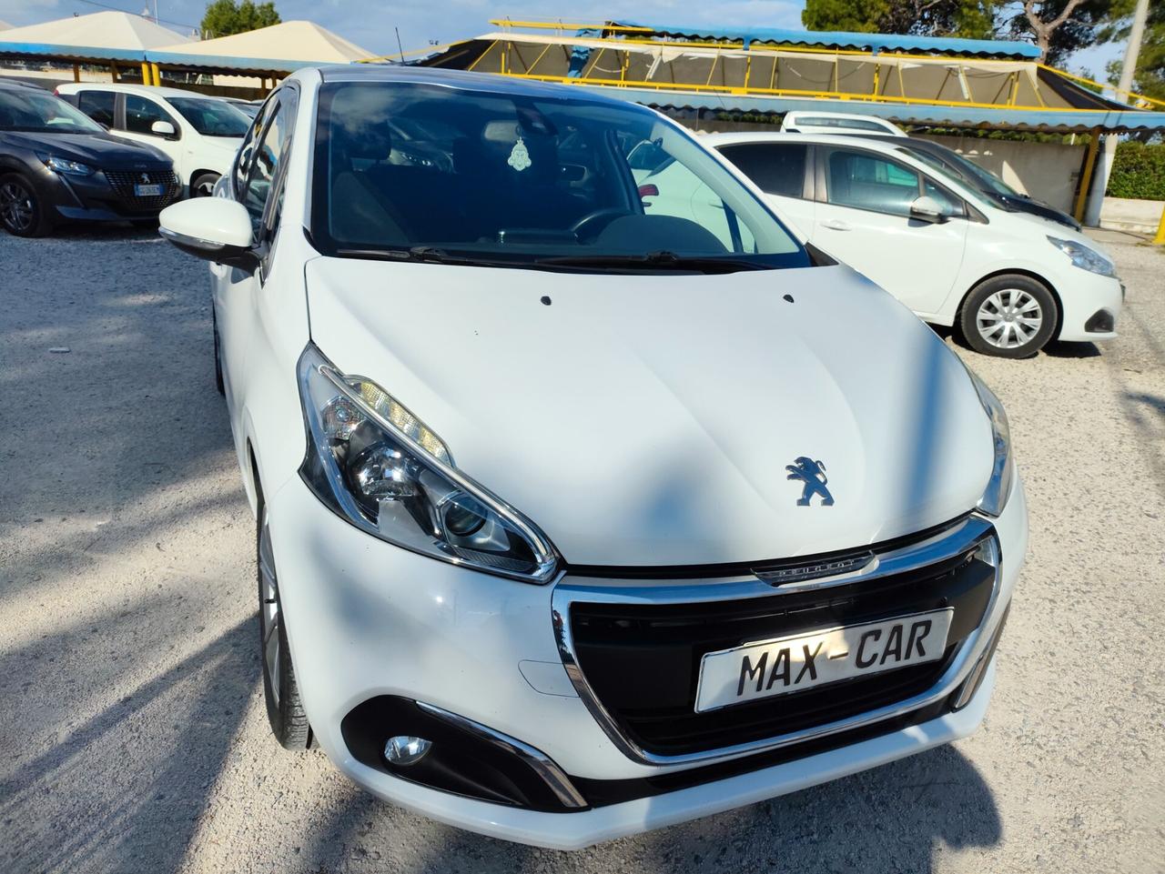 Peugeot 208 PureTech 82 5 porte Allure GPL