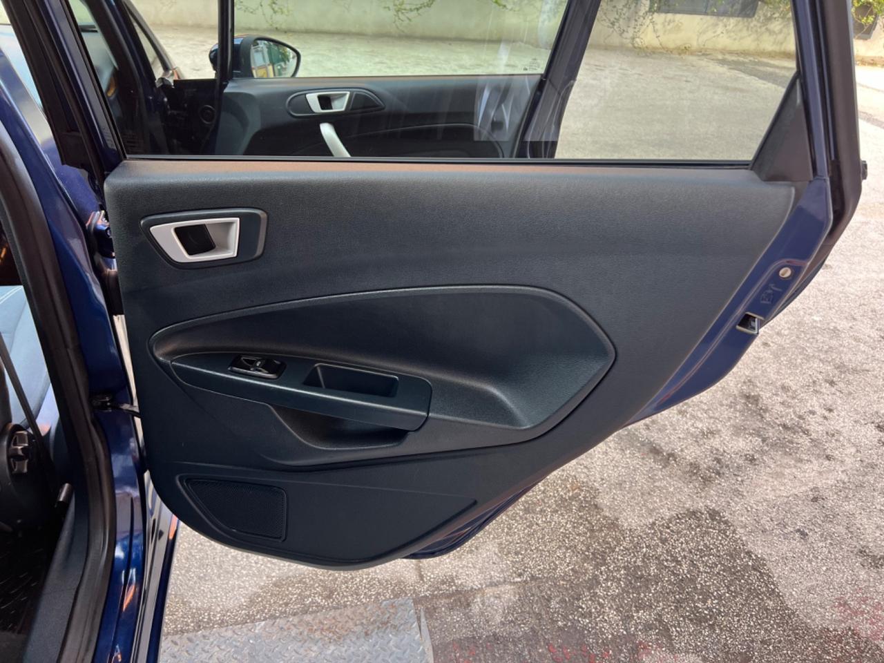 Ford Fiesta 1.4 16V 5p. Bz.- GPL Titanium Bs.
