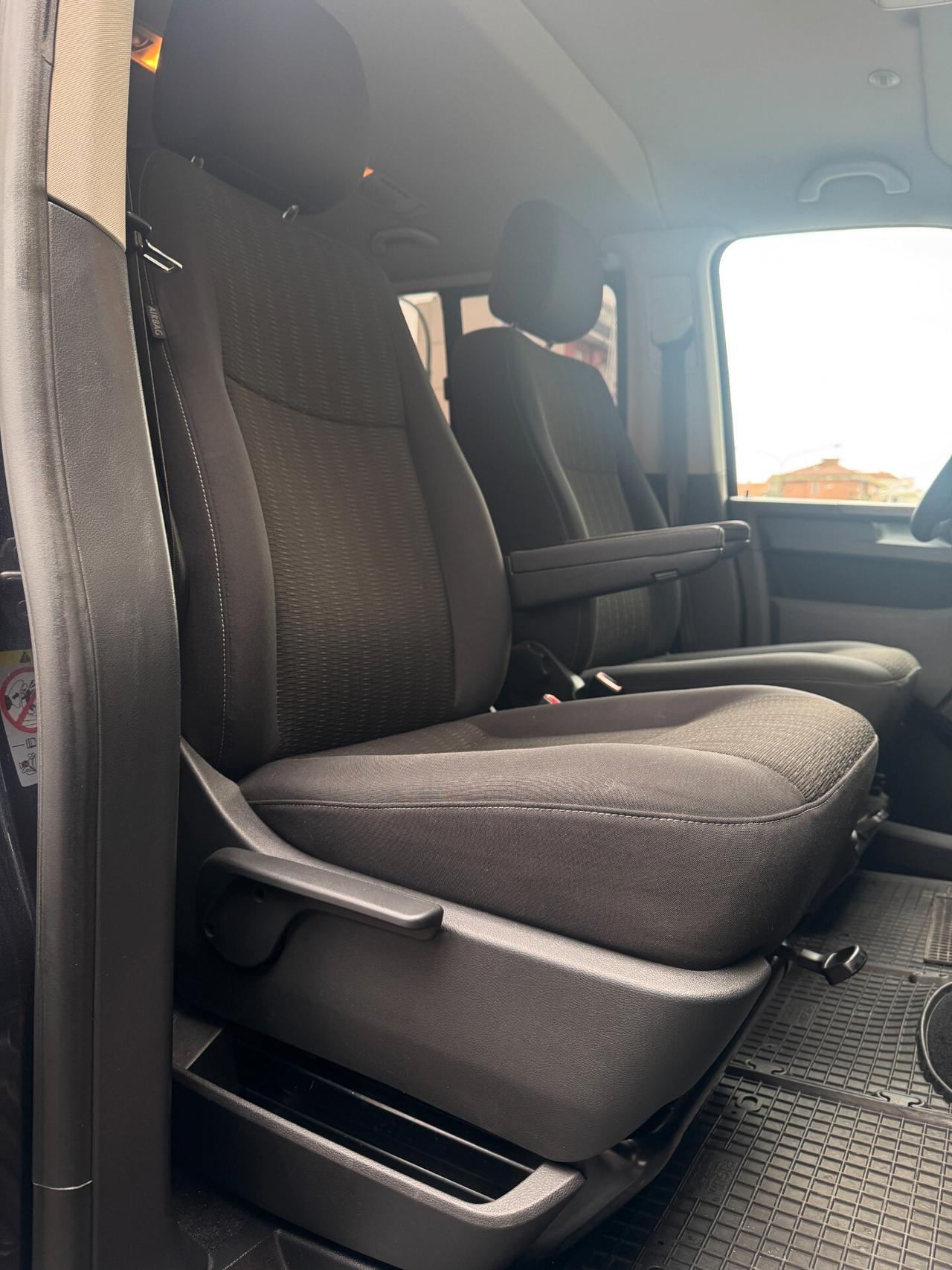 Volkswagen Caravelle 2.0 TDI 150CV DSG