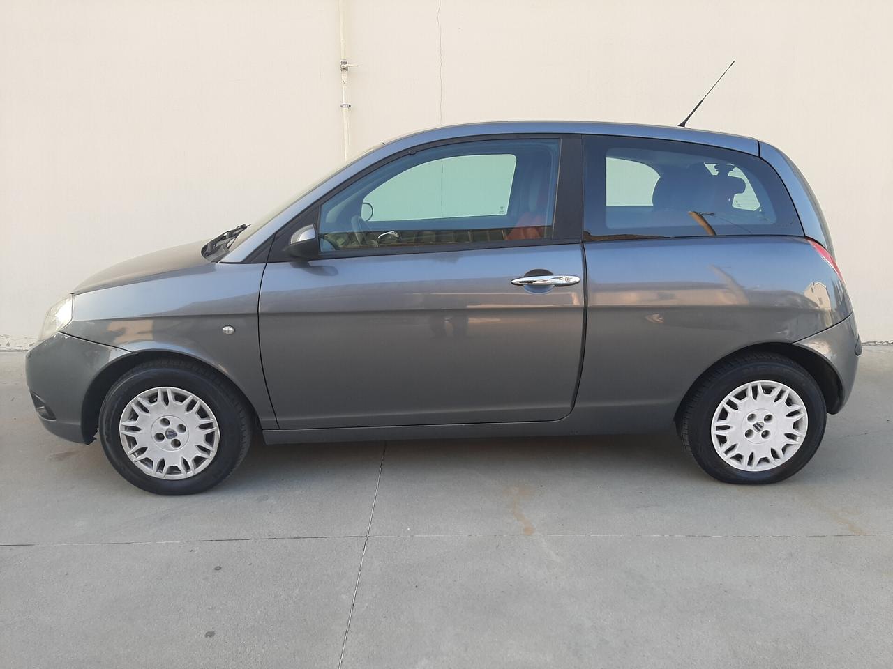 Lancia Ypsilon 1.2 60cv Argento