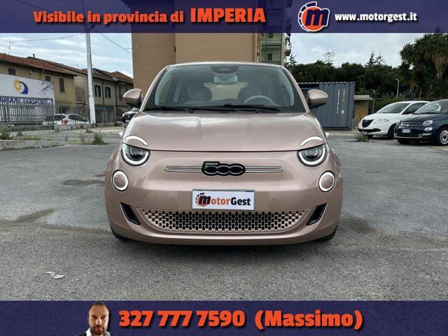 FIAT 500e 3+1 42 kWh La Prima OroRosa