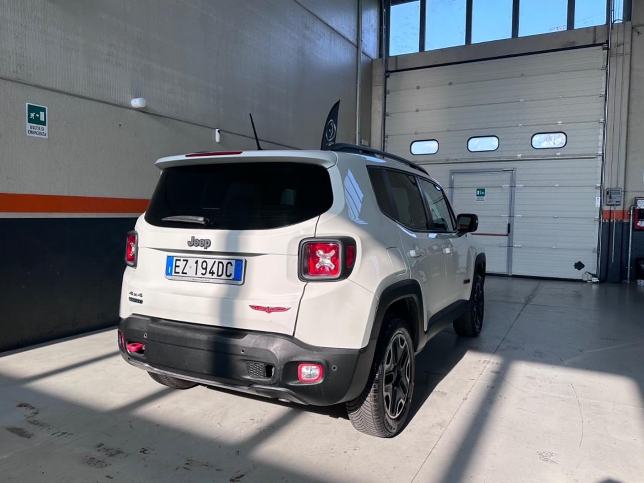 Jeep Renegade 2.0 Mjt 170CV 4WD Active Drive Low Trailhawk