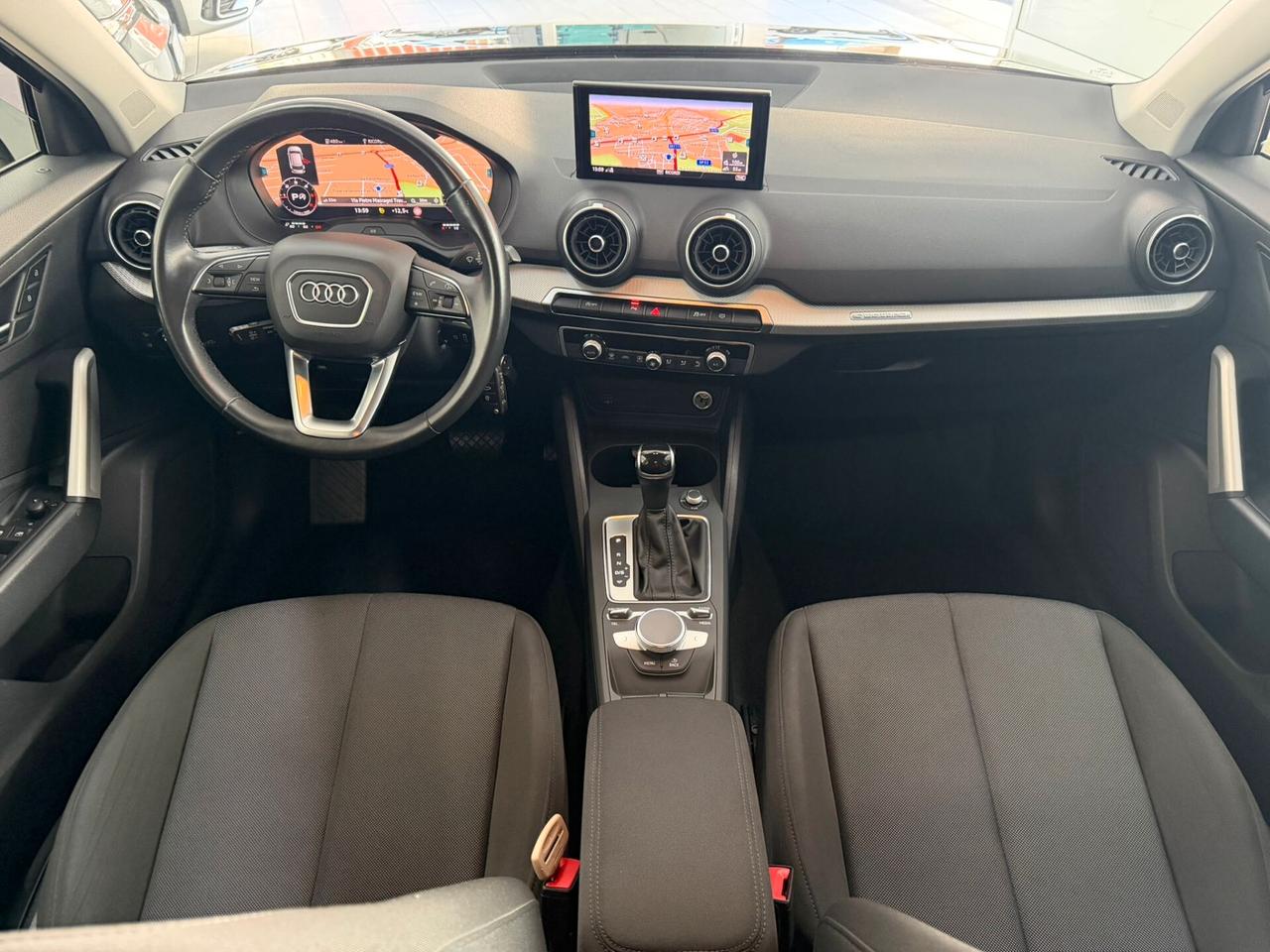 Audi Q2 35 TDI quattro S tronic Admired Advanced