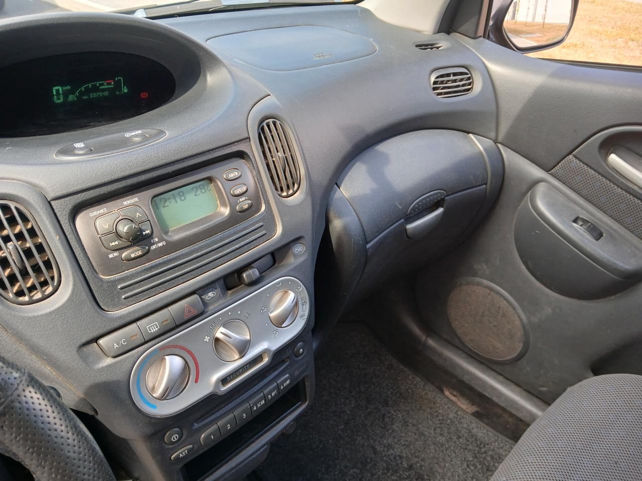 Toyota Yaris 1.4 tdi D-4D