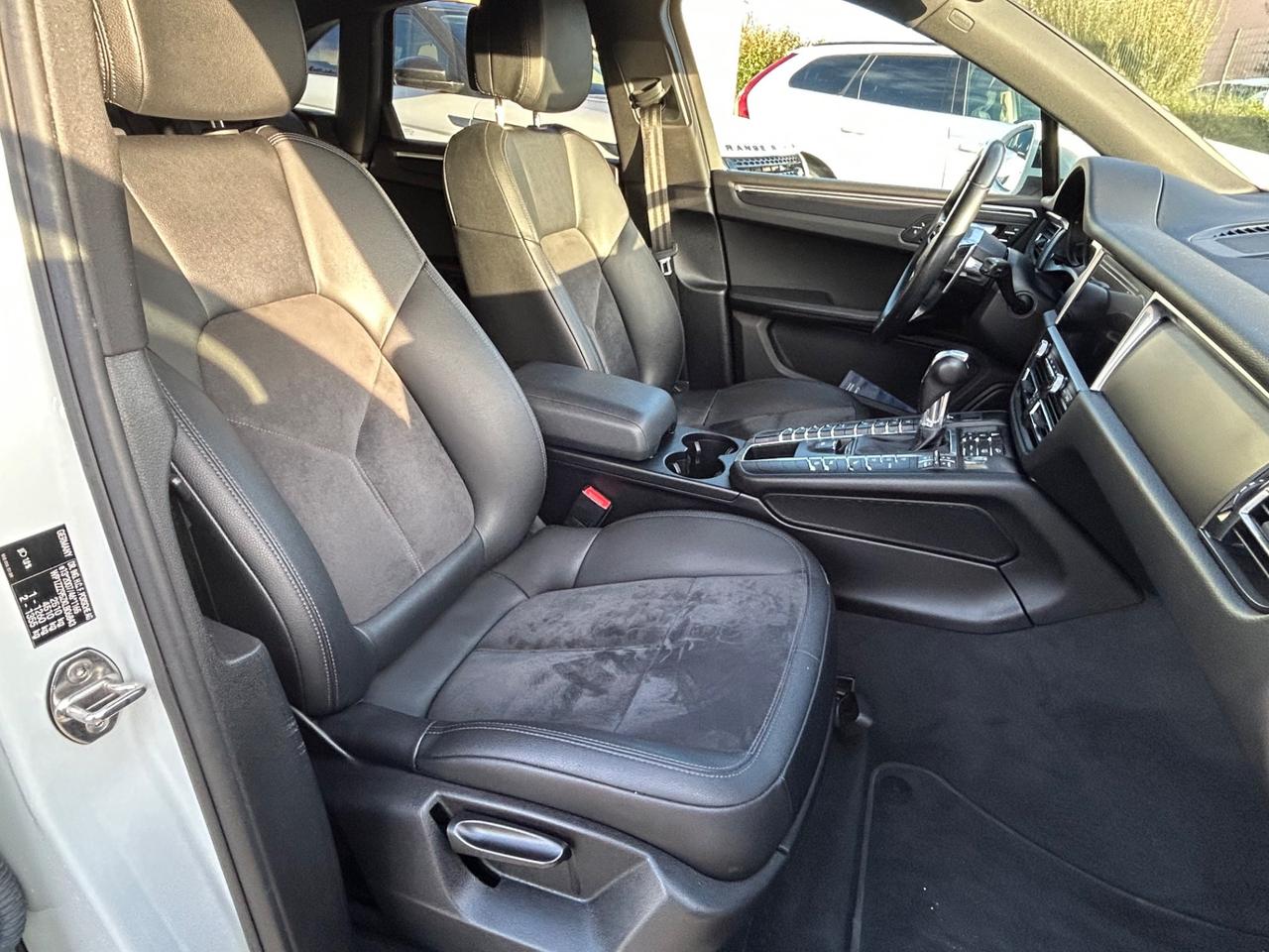 Porsche Macan 2.0 245 cv restyling