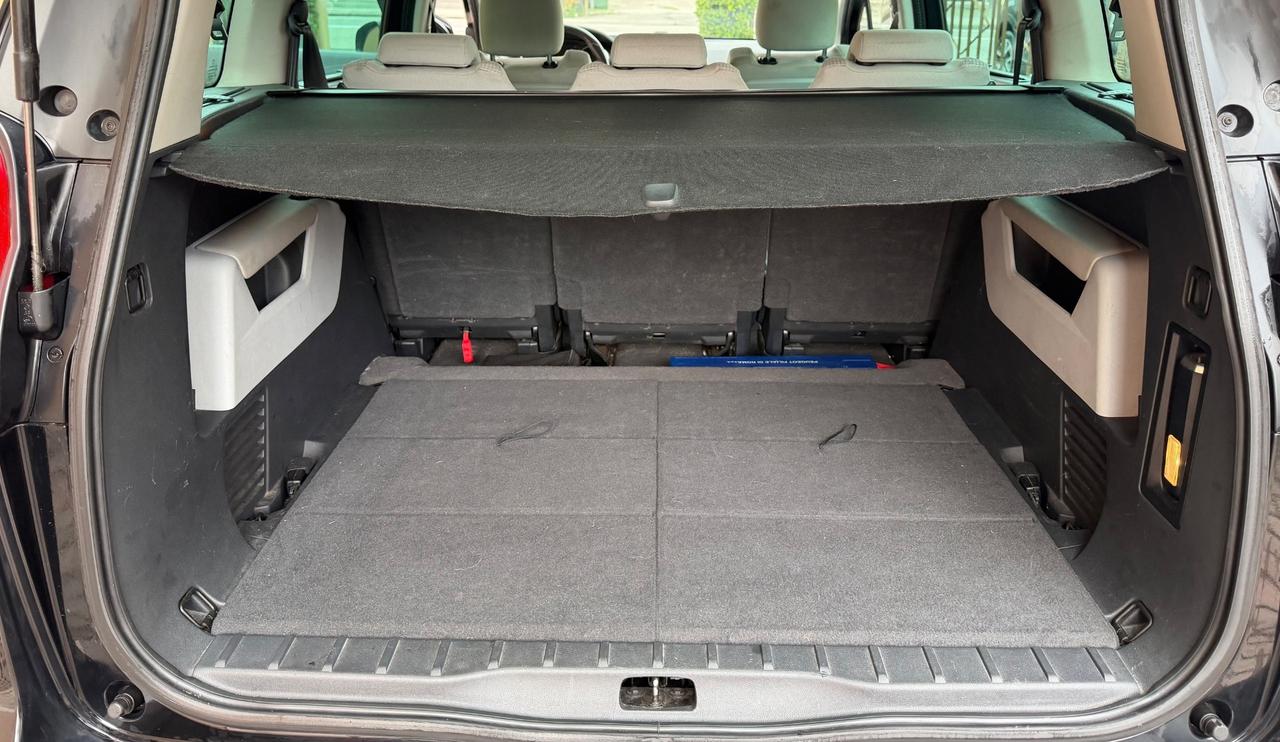 Peugeot 5008 2.0 HDi 163CV 7 Posti