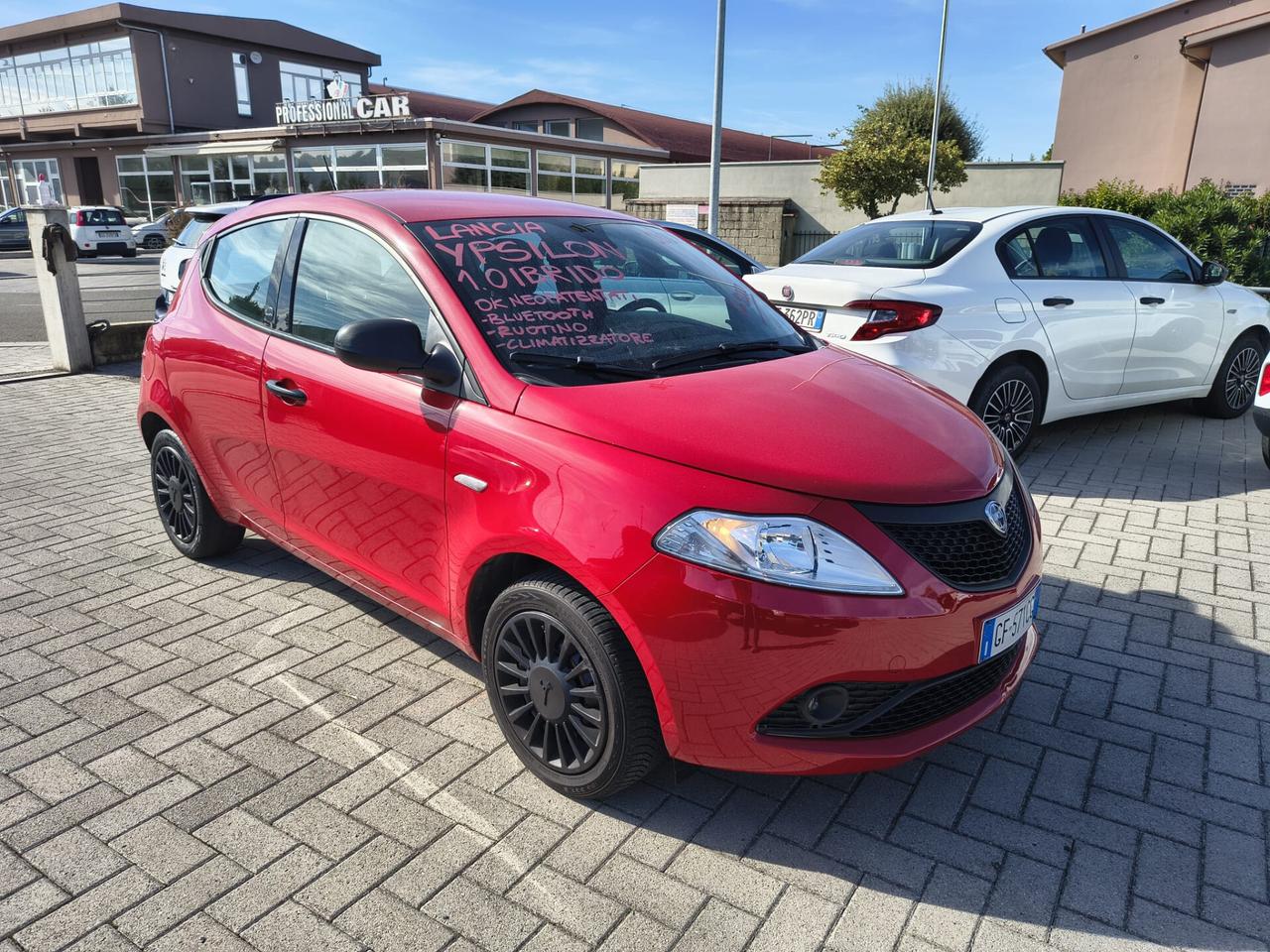 Lancia Ypsilon 1.0 Hybrid 5 PORTE * OK NEOPATENTATI