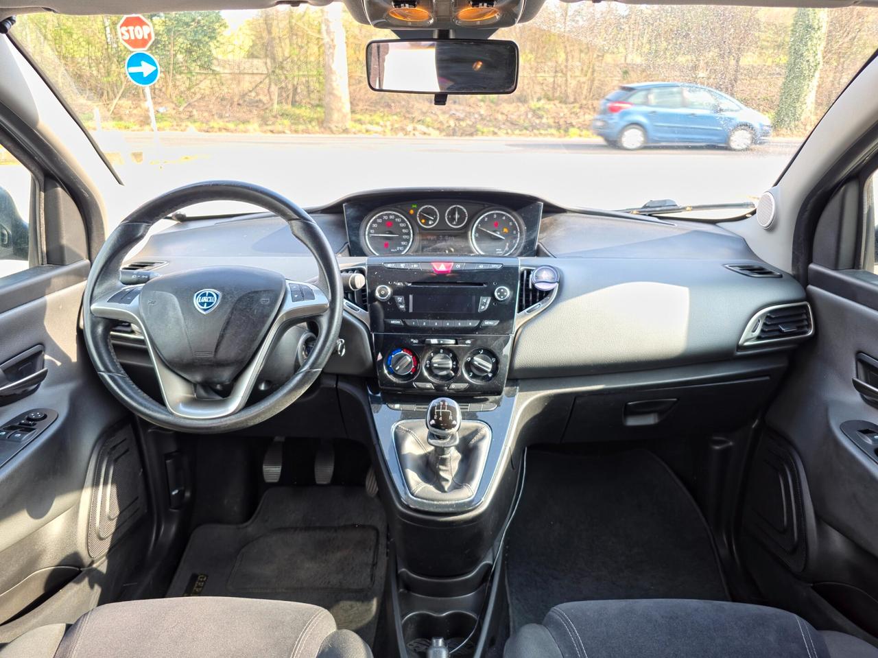 Lancia Ypsilon 1.2 69 CV 5 porte Elle 2015-E6 Manuale NEO