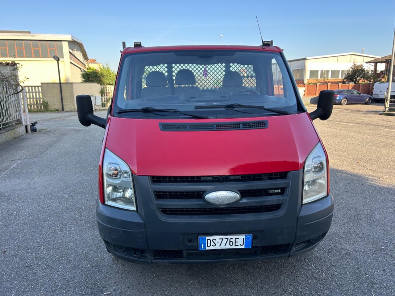 Ford Transit 3 laterali