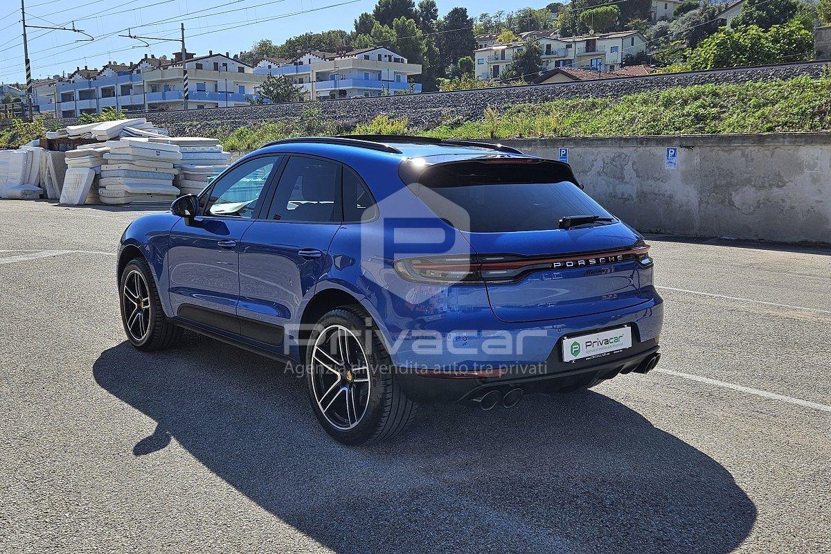 PORSCHE Macan 2.0