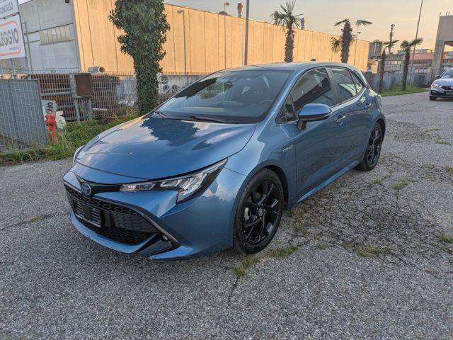 TOYOTA Corolla 1.8 Hybrid Business