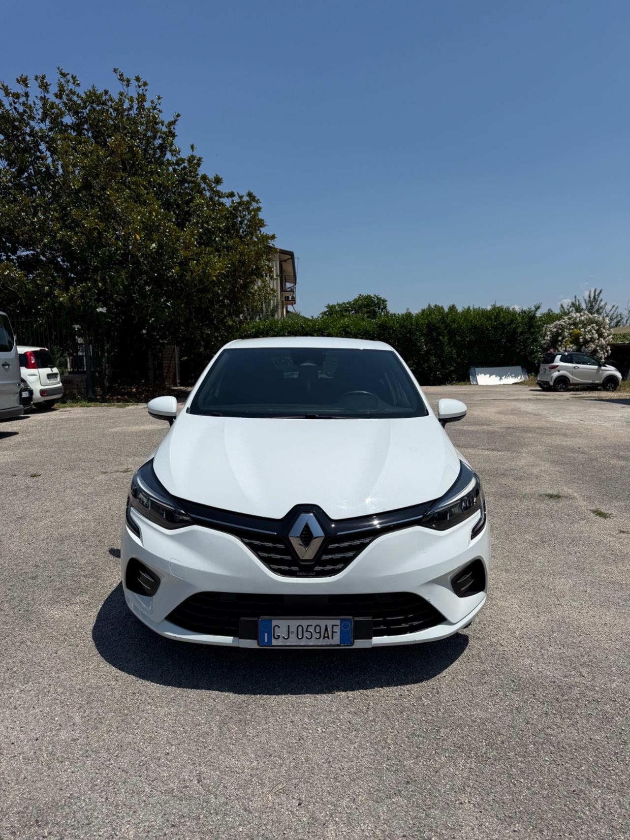 Renault Clio Full Hybrid E-Tech 140 CV 5 porte Intens