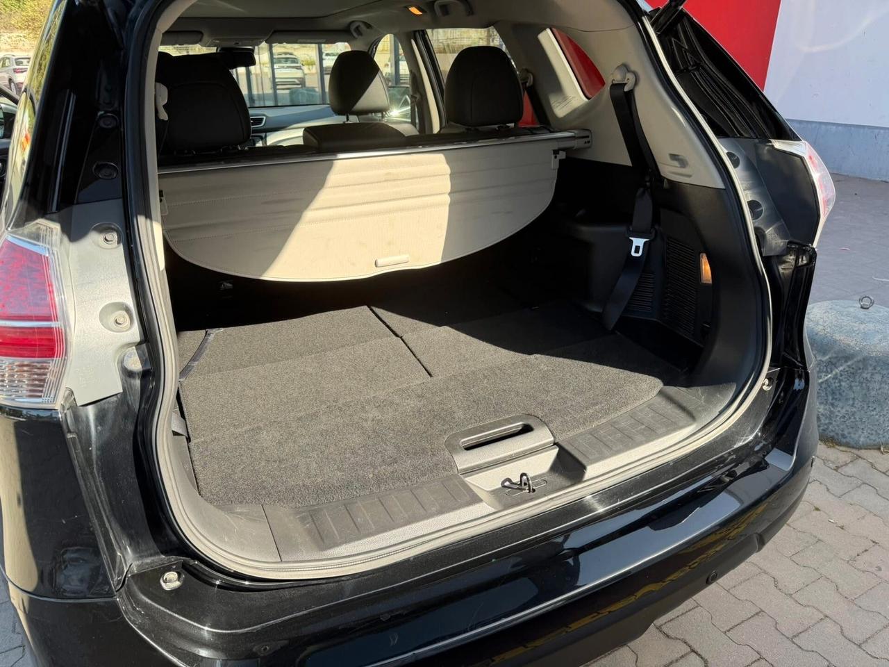 Nissan X-Trail 1.6 DIG-T 2WD Tekna