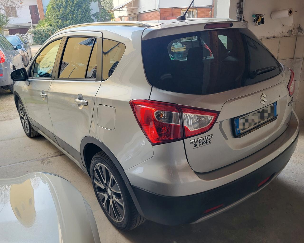 Suzuki S-Cross 1.6 DDiS Top