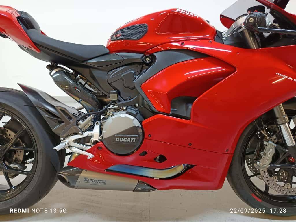 DUCATI Panigale V2 955 Red