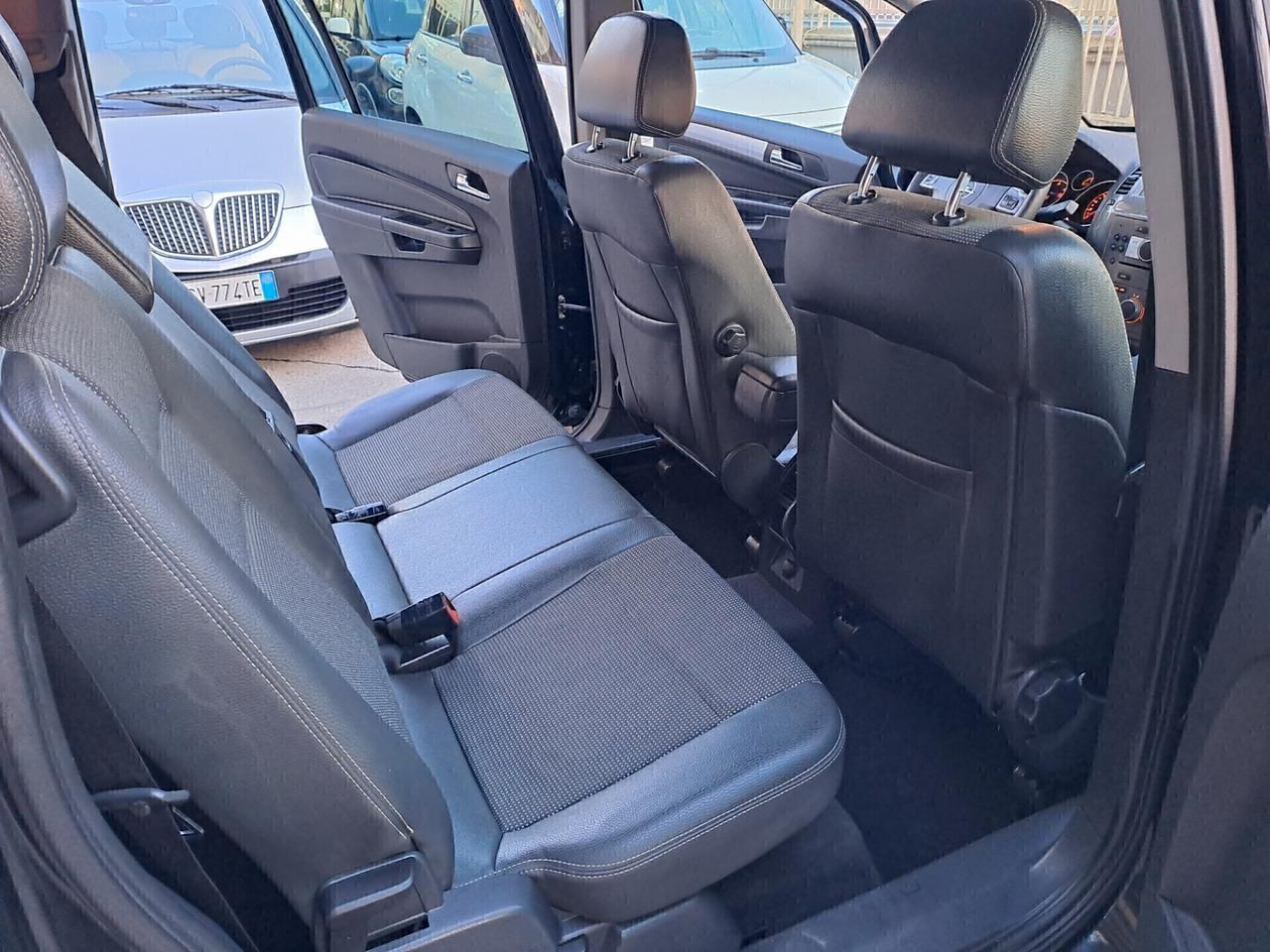 Opel Zafira 1.9 CDTI 120CV Cosmo 7 POSTI