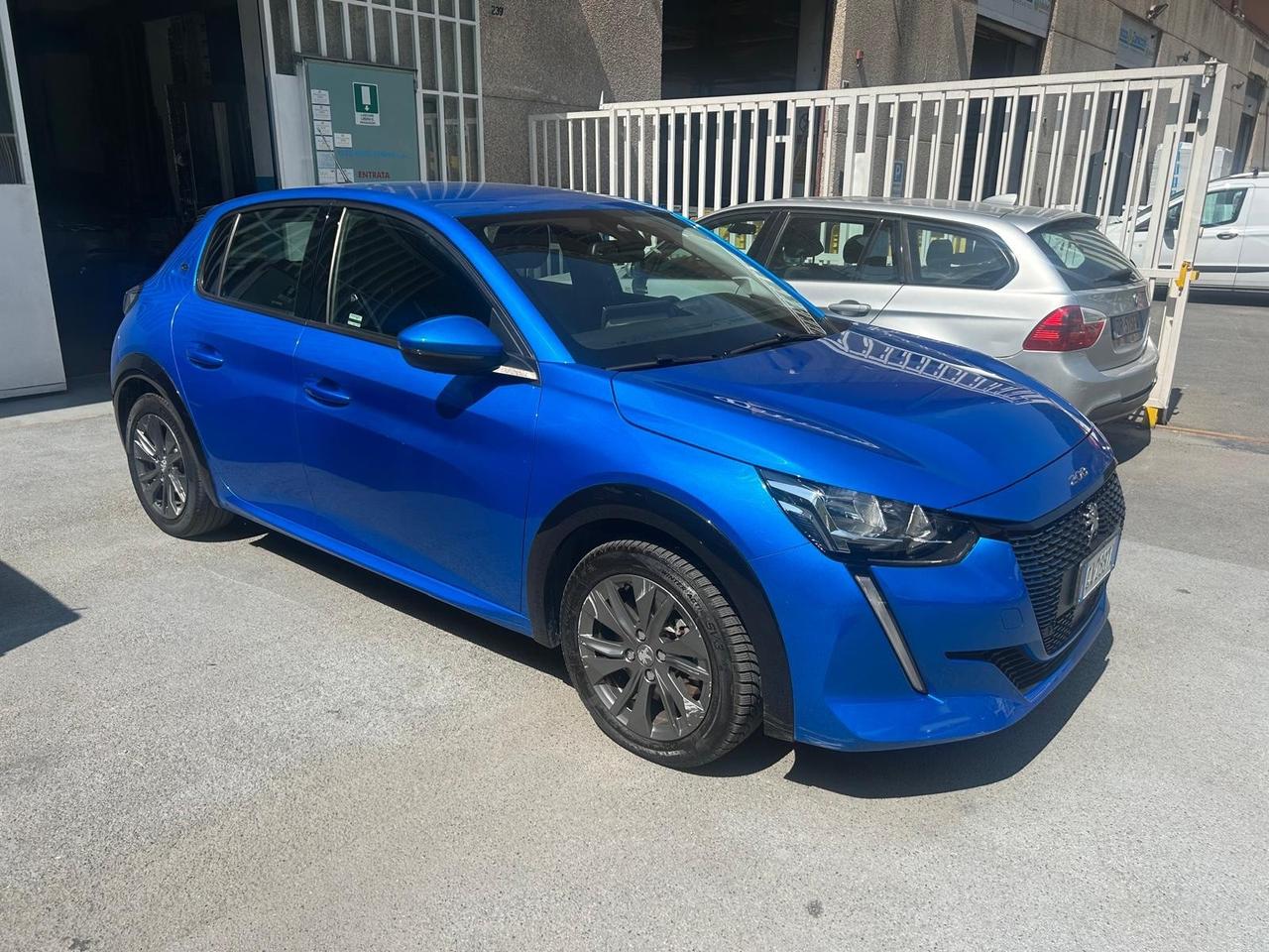 Peugeot 208 motore elettrico Allure