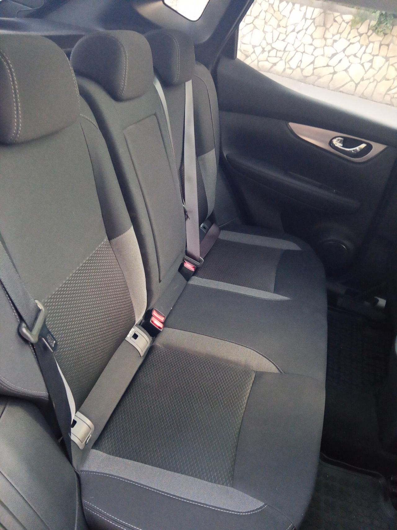 Nissan Qashqai 1.5 dCi 115 CV Tetto-Navi km certificati 1 proprietario