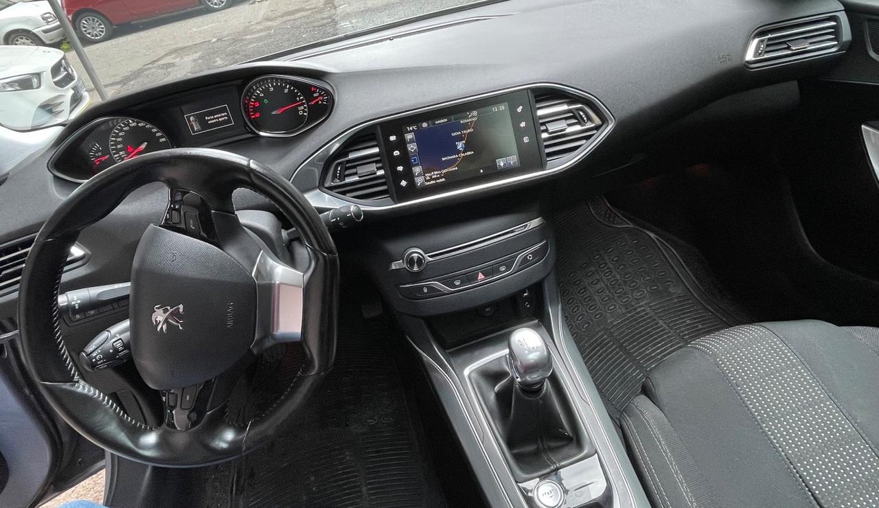 Peugeot 308 1.6 e-HDi 115 CV Allure