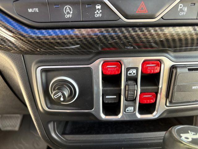 JEEP Wrangler Unlimited 2.2 Mjt II Sahara TETTO/CABRIO 6-DTEMP