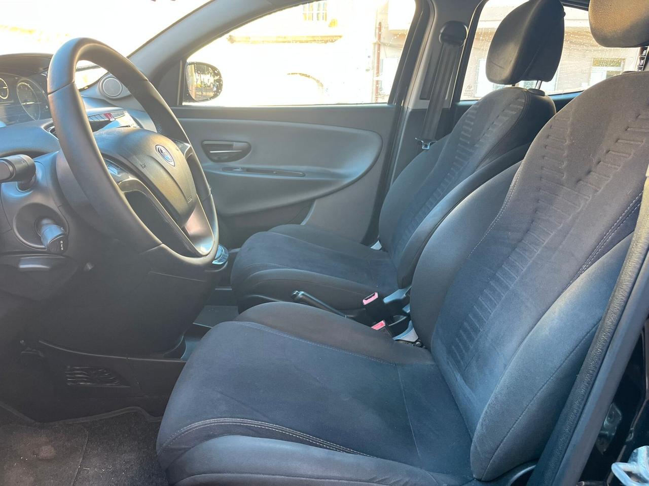 LANCIA YPSILO 1.2 BENZ 5 PORTE LUGLIO 2015 DISTRIBUZ ESEGUITA PERFETTA