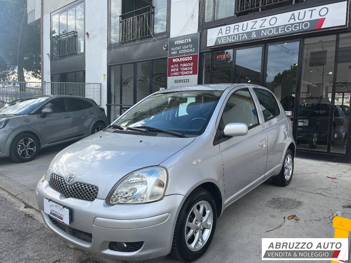 TOYOTA Yaris 1.0 5p. Sol KM 128.000