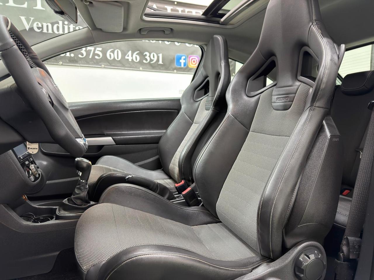 Opel Corsa 1.6 T 192CV 3 porte OPC