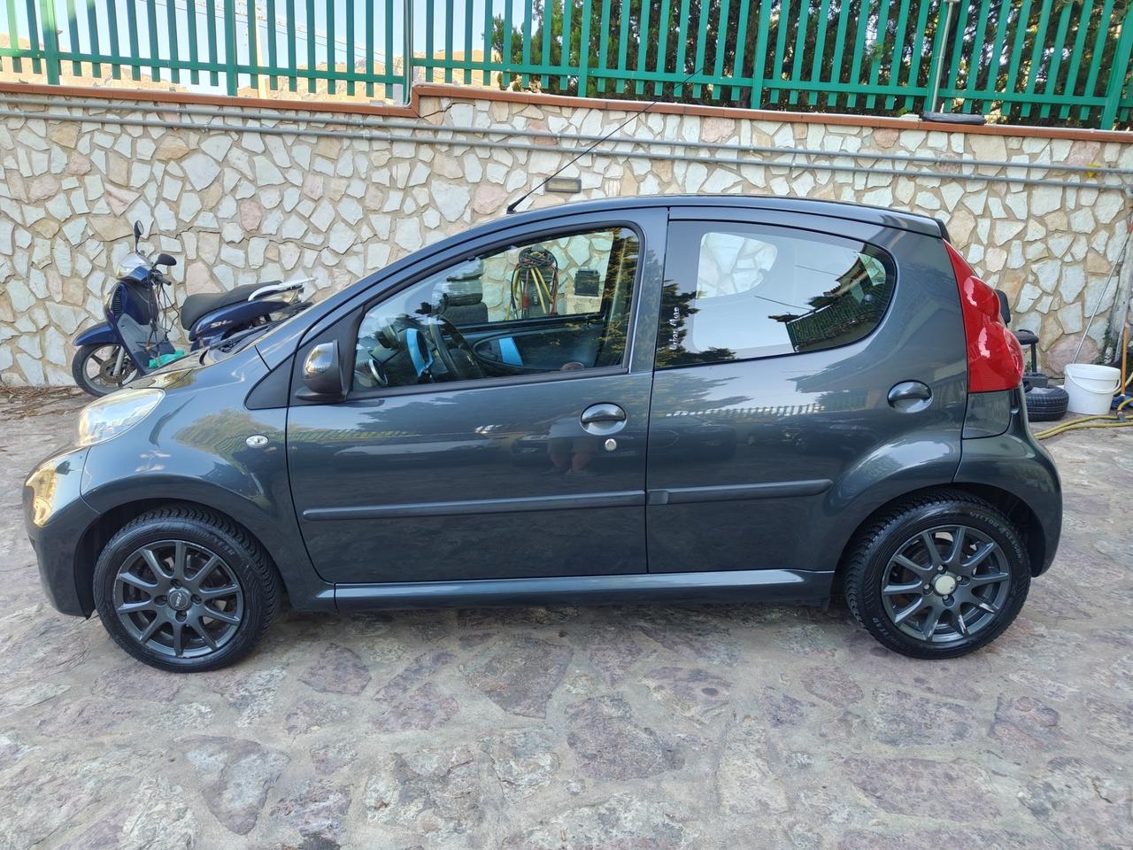 Peugeot 107 1.0 68CV Urban Move UNICO PROPIETARIO