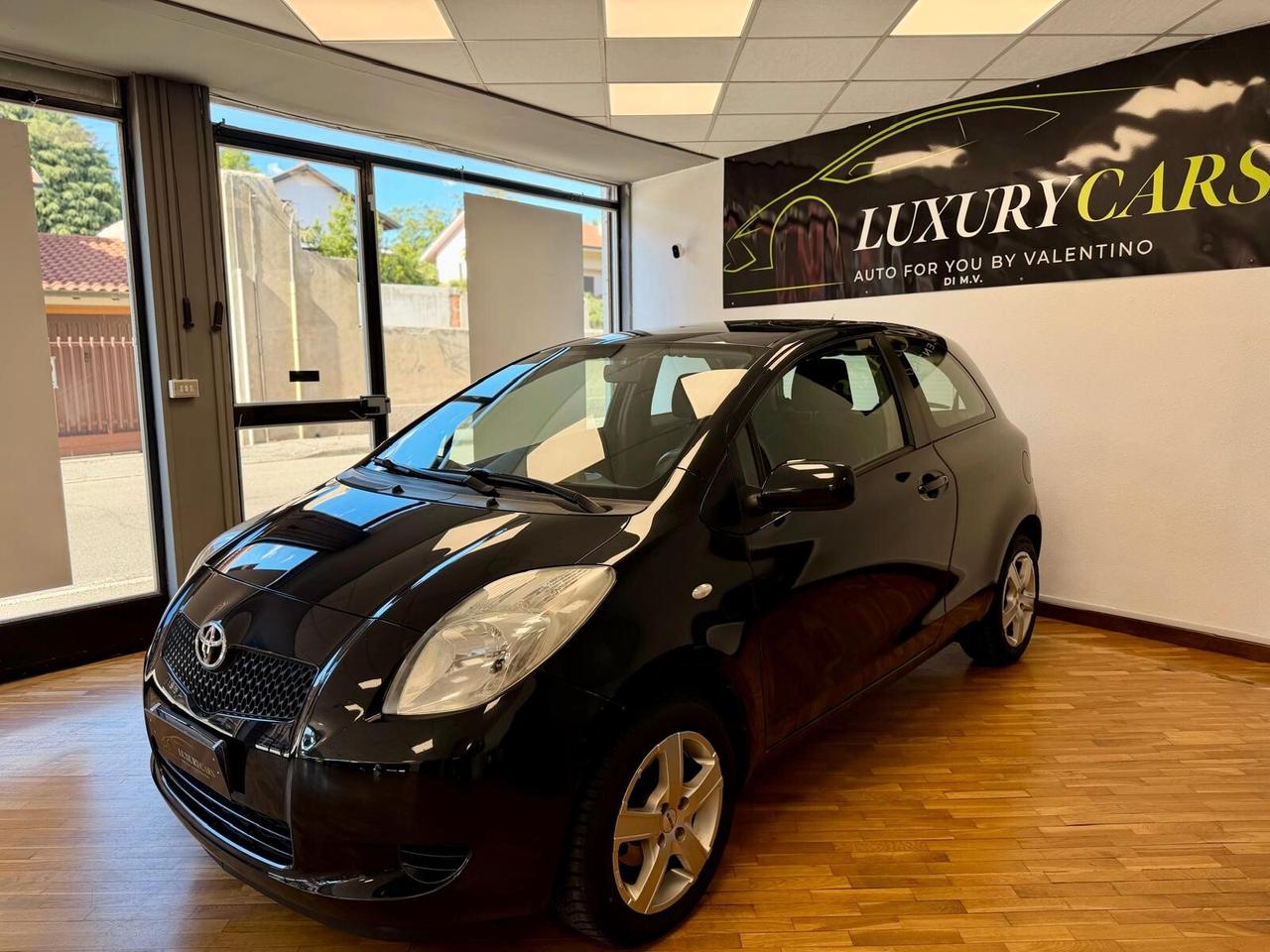 Toyota Yaris 1.0 3 porte Sol