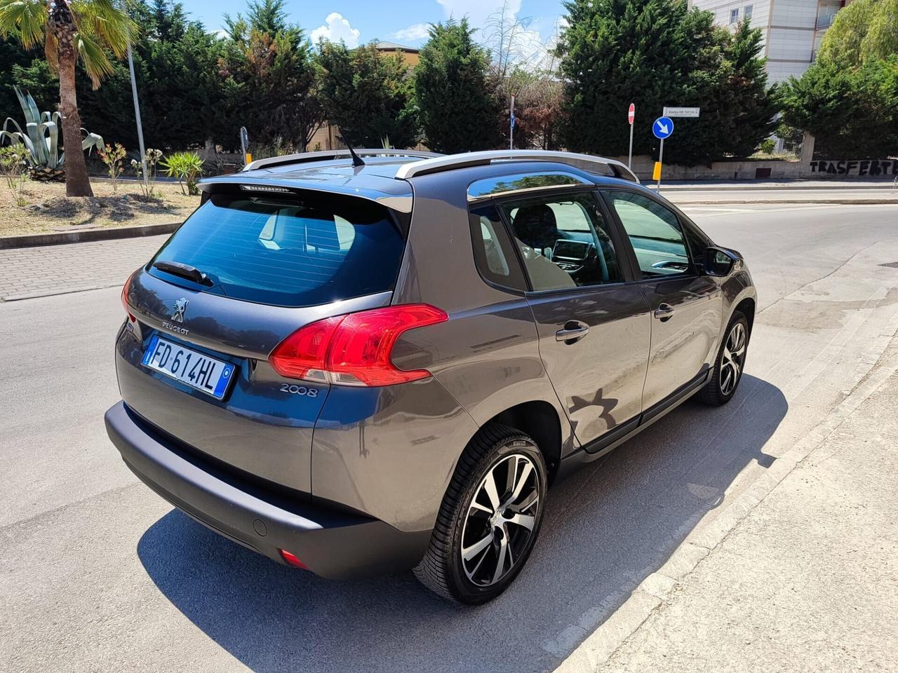 Peugeot 2008 BlueHDi 100 CV Active 2016