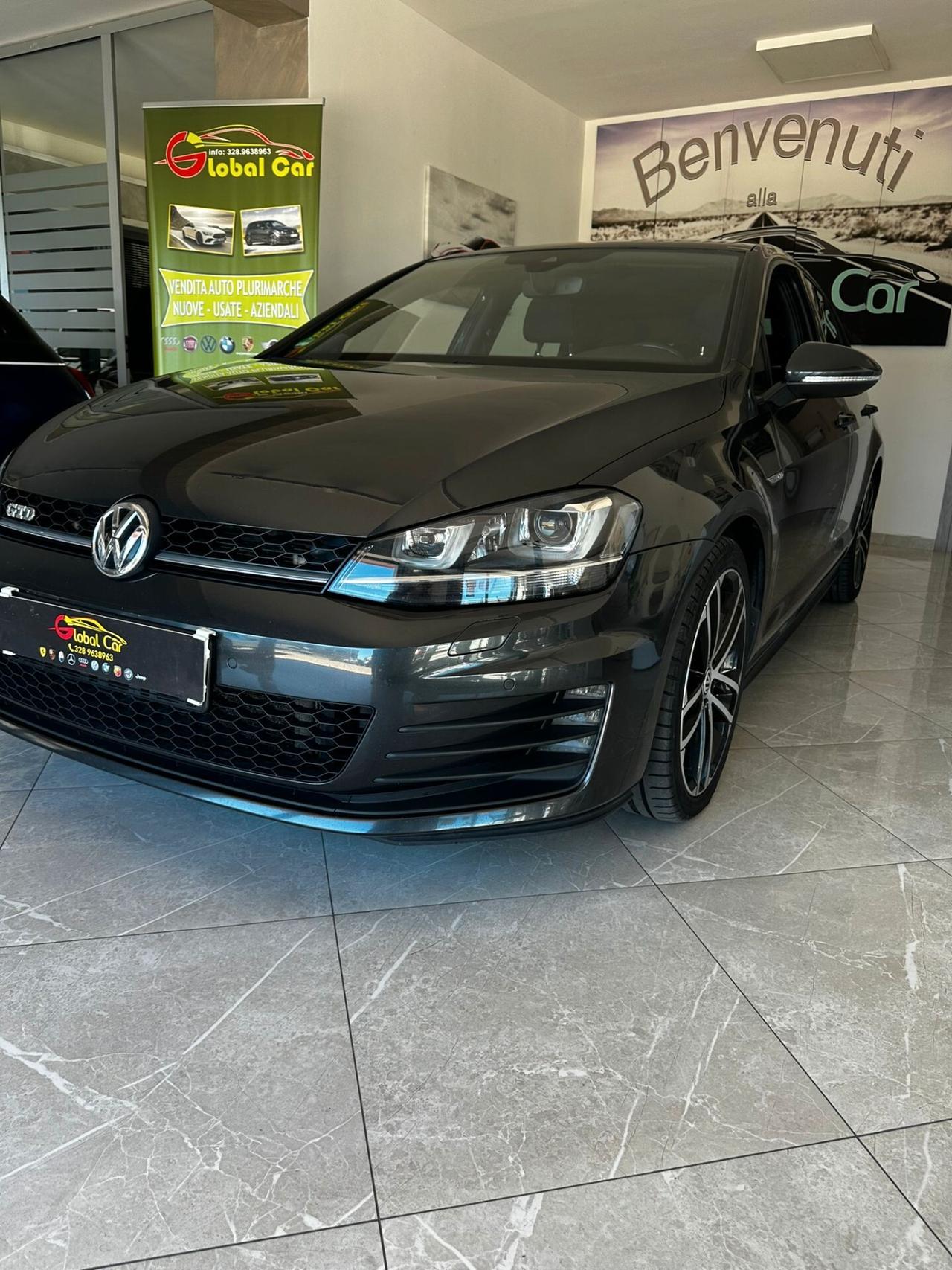 Volkswagen Golf 2.0 TDI 5p. Highline BlueMotion Technology