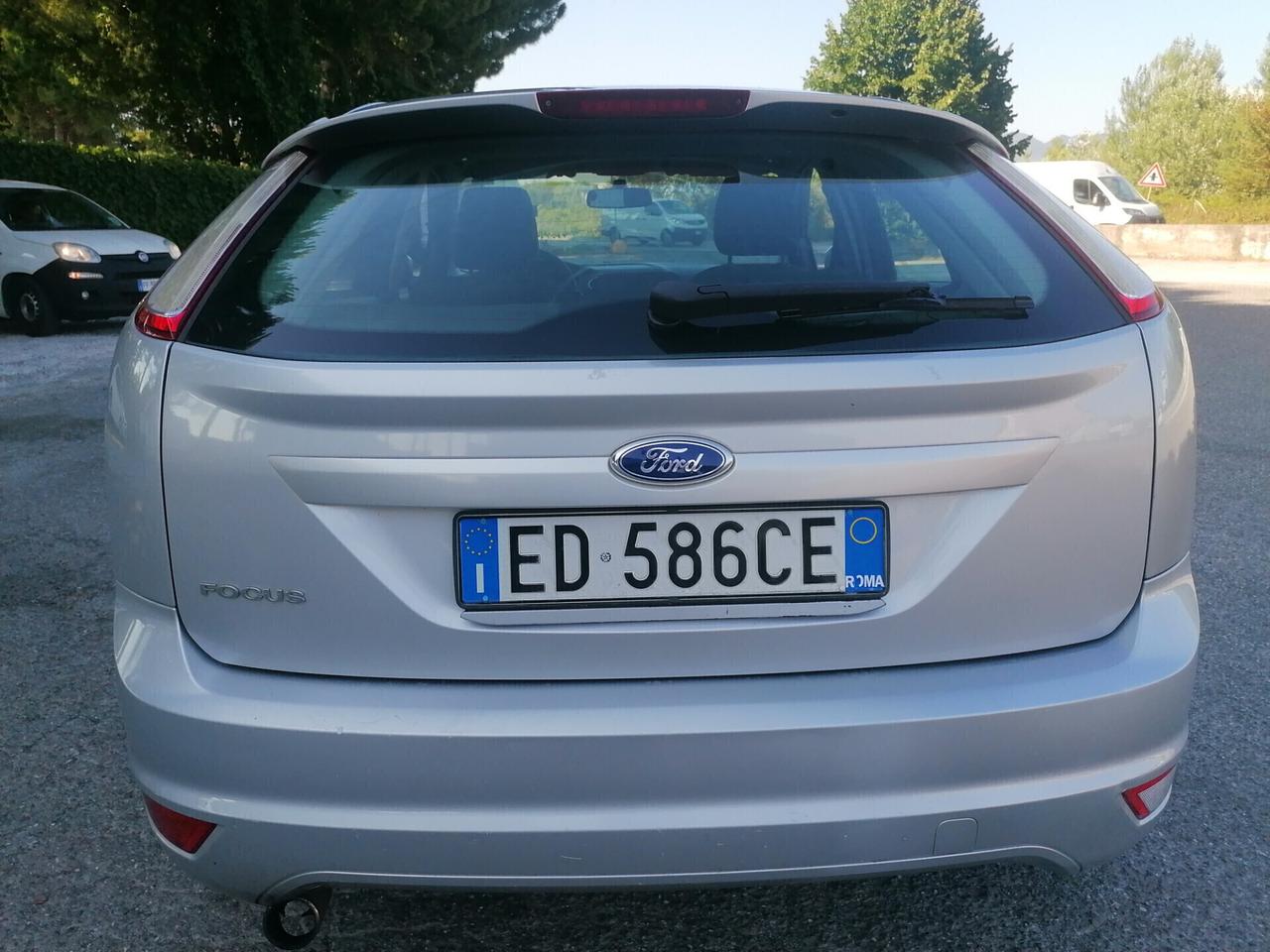 Ford Focus 1.6 (115CV) 5p. Bz.- GPL Titanium