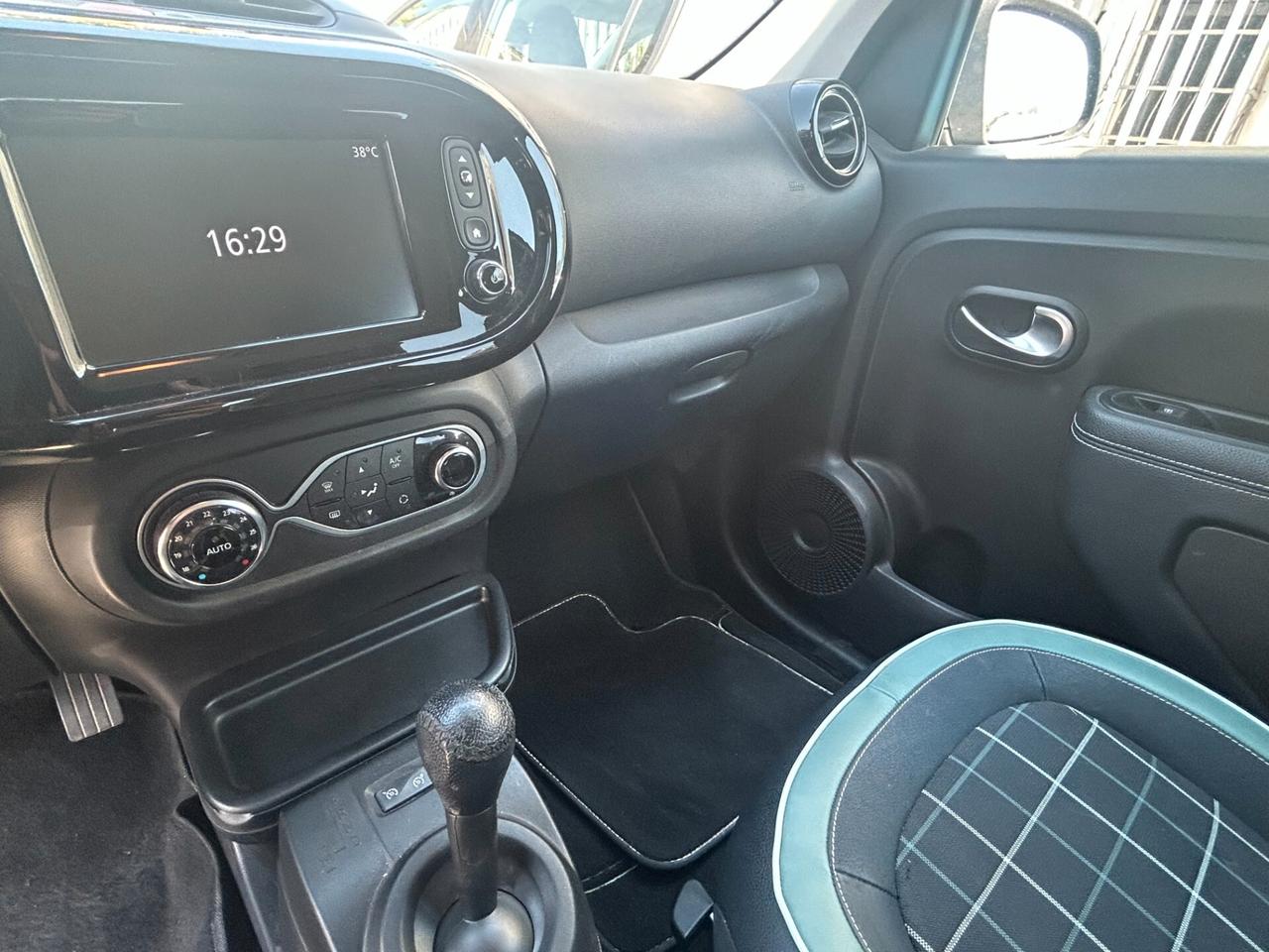 Renault Twingo SCe EDC La Parisienne