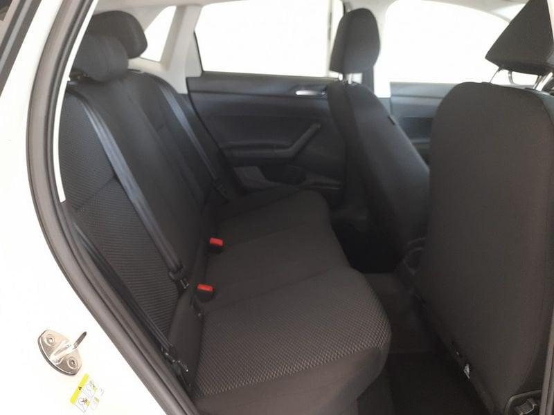 Volkswagen Polo 1.0 Young