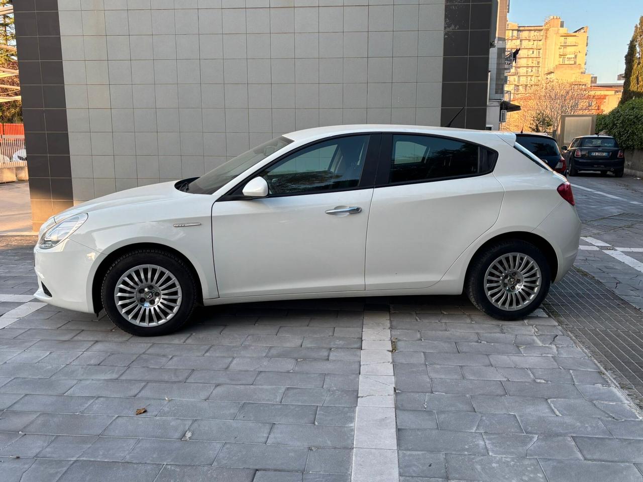 Alfa Romeo Giulietta 1.6 JTDm-2 105 CV Exclusive