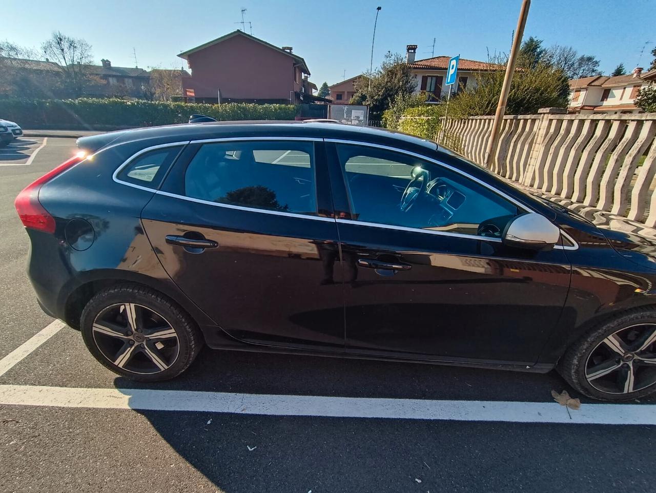 Volvo V40 D3 R-design