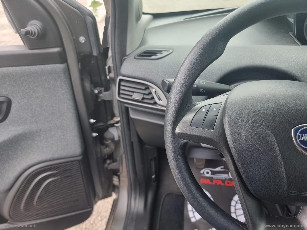 LANCIA Ypsilon 1.0 FireFly 5pS&S Hyb. Eco Silv.