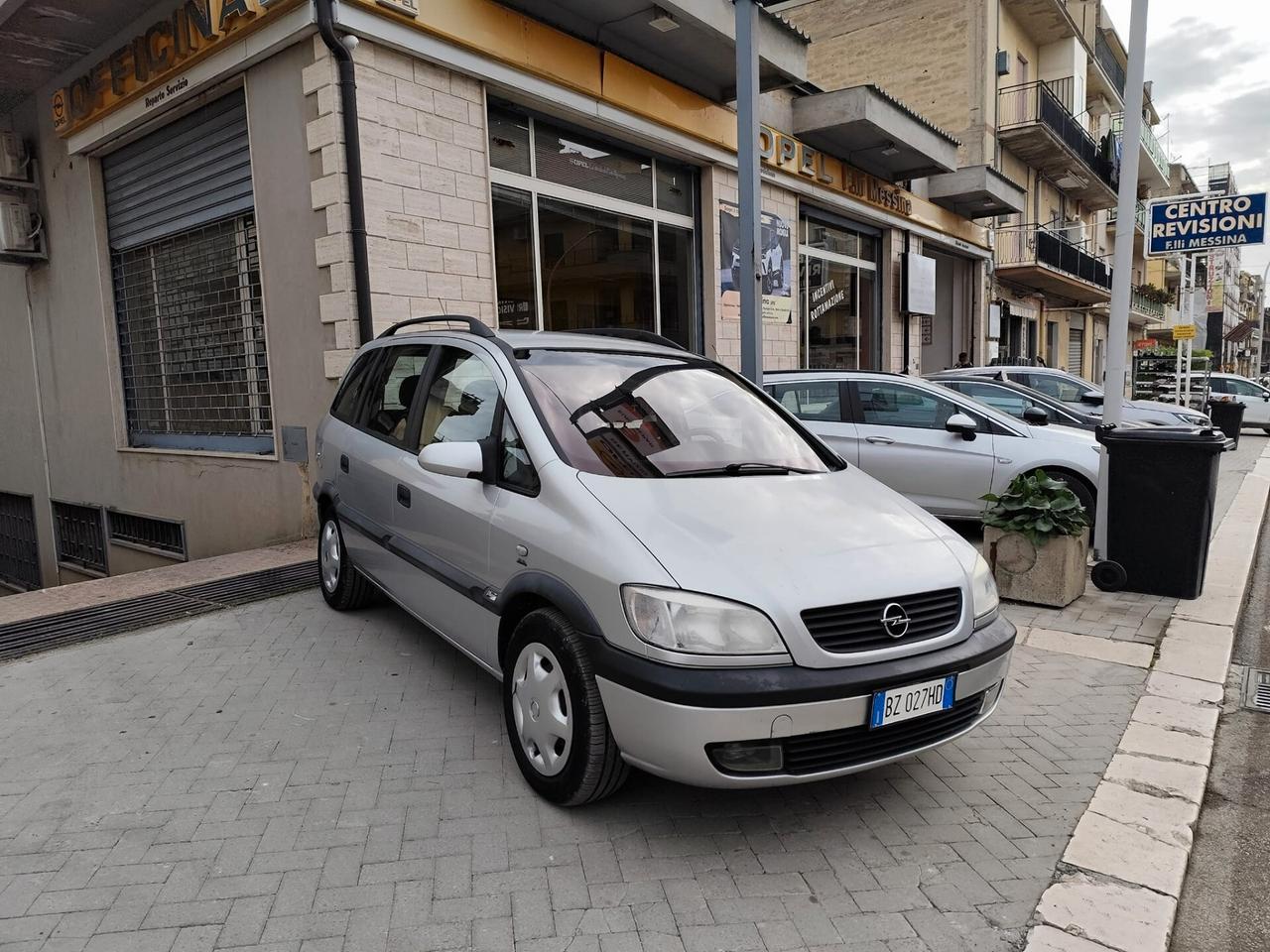 Opel Zafira 2.0 16V DTI cat Elegance