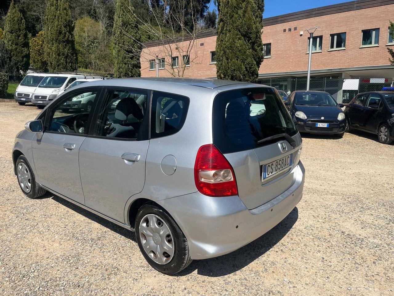 Honda Jazz 1.4 Benzina - Automatico - Neopatentati