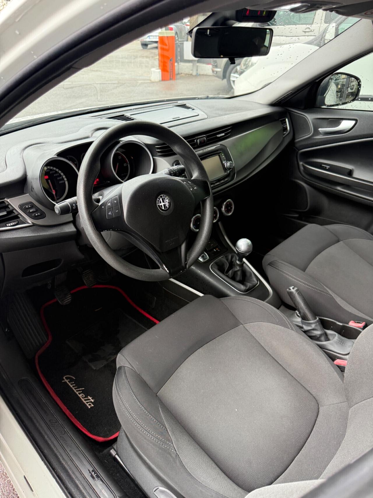 ALFA ROMEO GIULIETTA 1.6 JTDm-2 EXCLUSIVE neopatentati