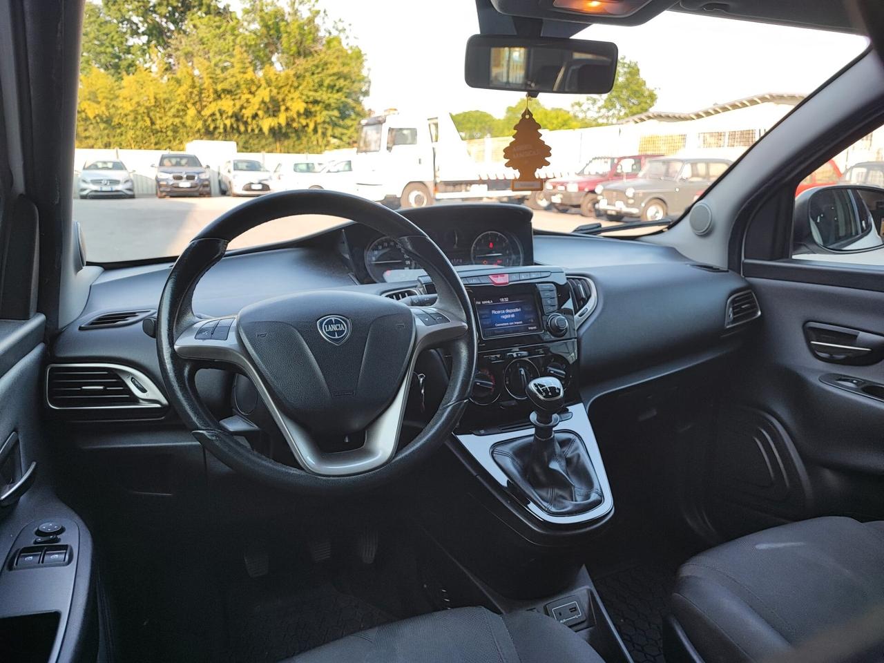 Lancia Ypsilon 1.2 69 CV 5 porte GPL Ecochic Gold