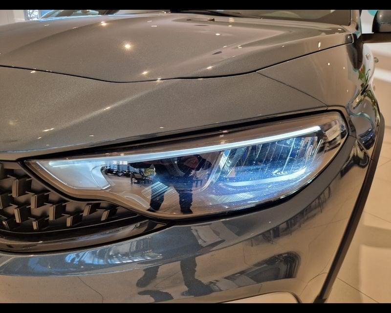 FIAT Tipo 1.5 Hybrid DCT 5 porte Cross