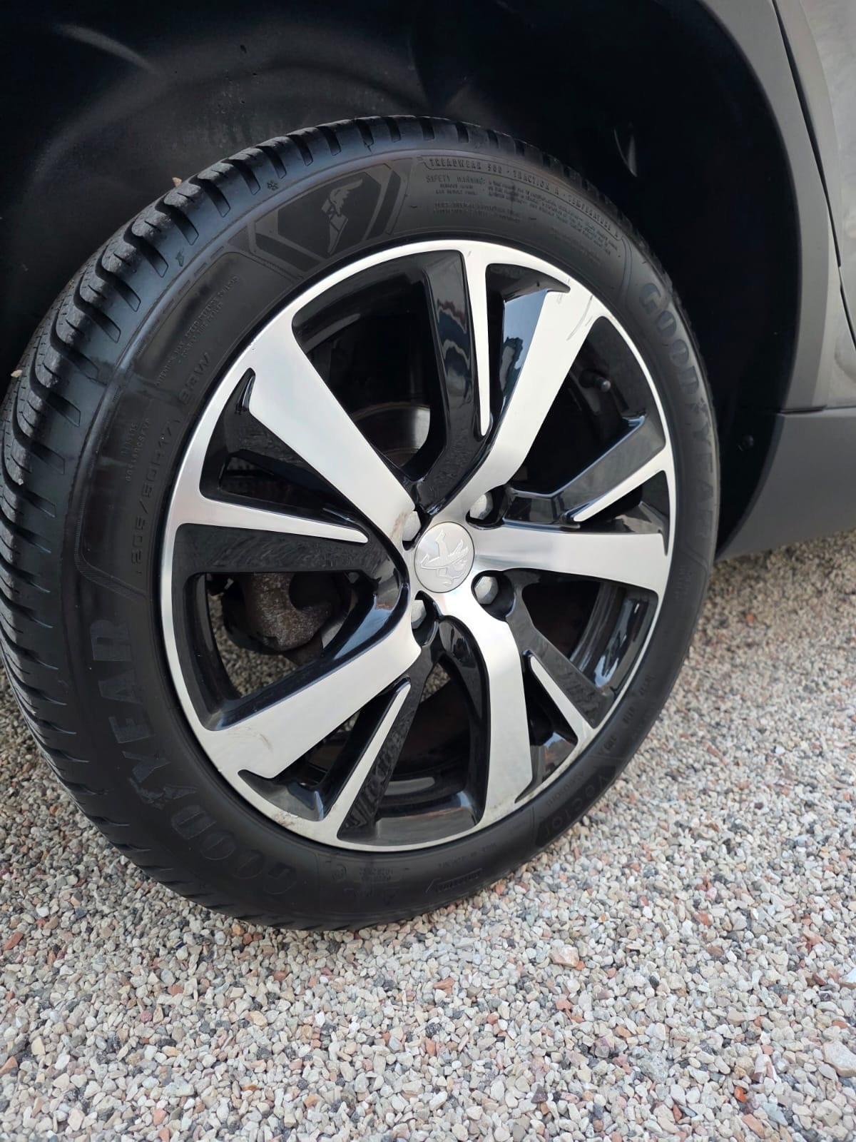 Peugeot 2008 PureTech Turbo 130 S&S GT Line