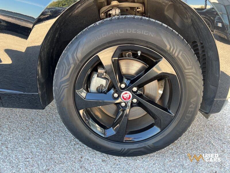 Jaguar F-Pace 2.0 D 180 CV AWD aut. R-Sport