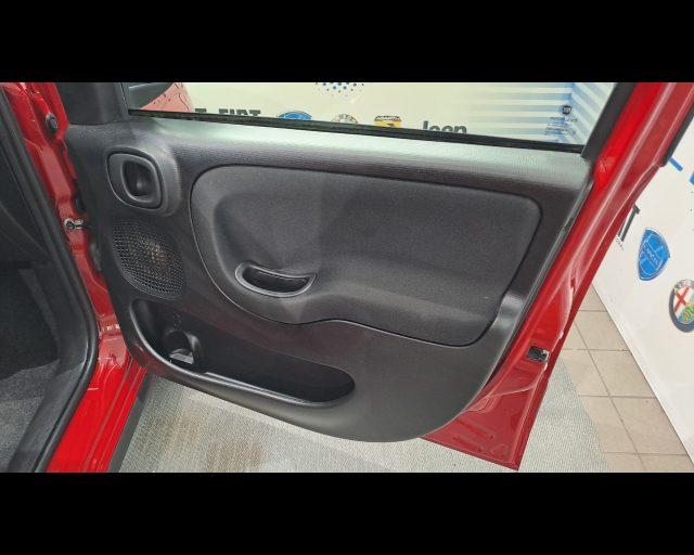 FIAT New Panda 1.0 firefly hybrid Cross s&s 70cv 5p.ti