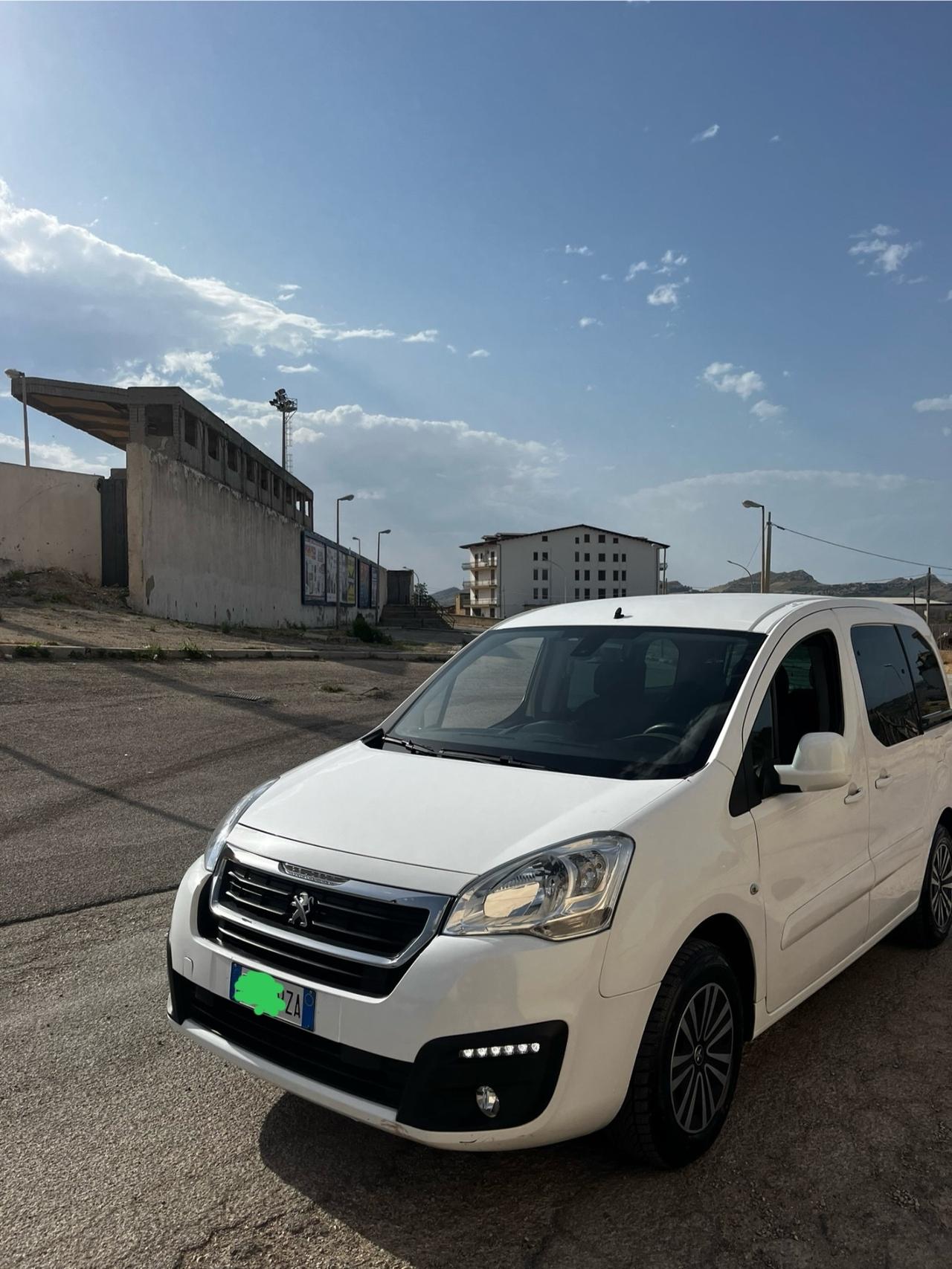 Peugeot Partner Tepee BlueHDi 120 cv 2017