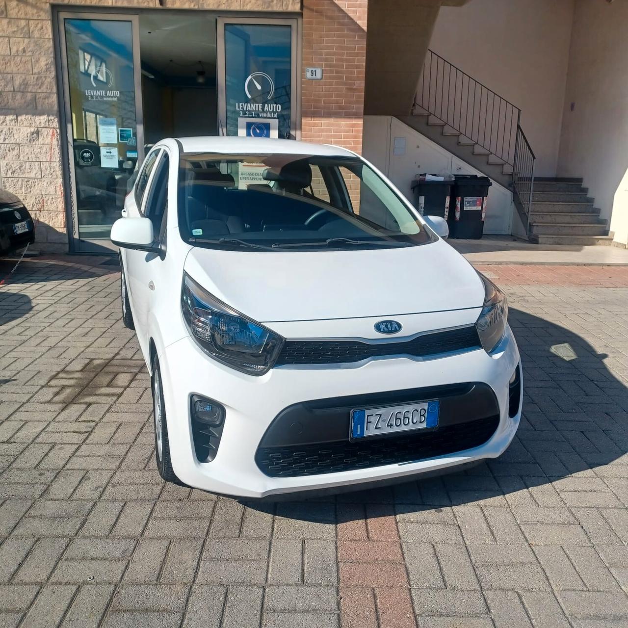 58.968KM COME NUOVA PICANTO 1.0 PER NEOPATENTATI