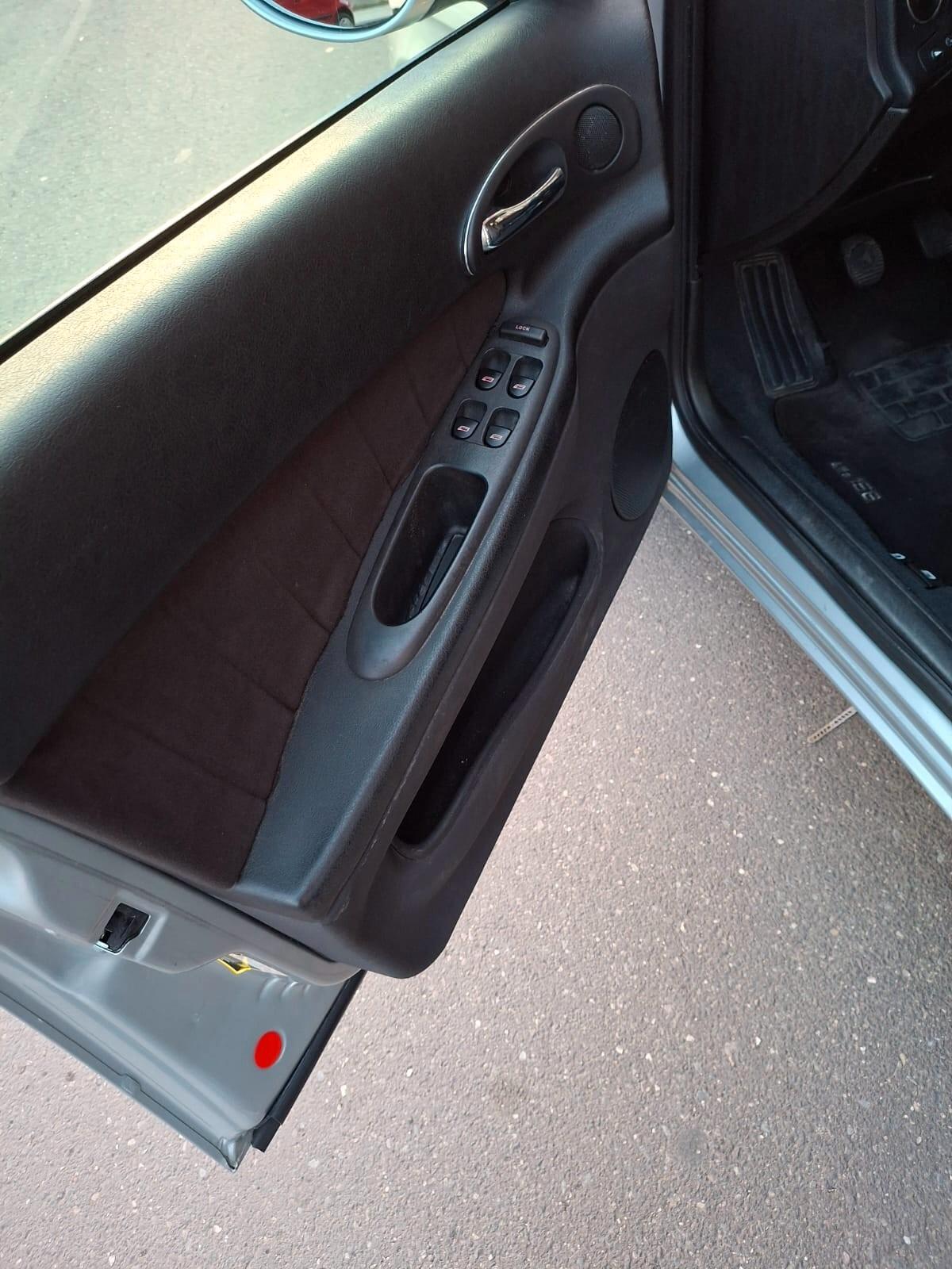 Alfa Romeo 156 1.9 JTD 16V Exclusive