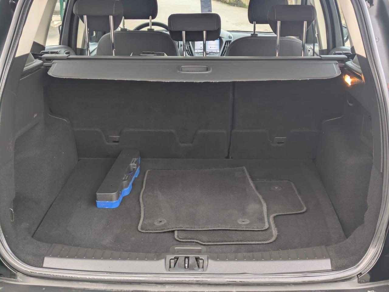 Ford Kuga 2.0 TDCI 120 CV S&S 2WD ST-Line