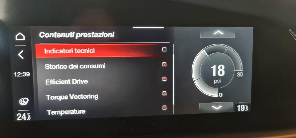 Alfa Romeo Giulia Giulia Quadrifoglio 510cv CCM-HARMAN-AKAPOVICK